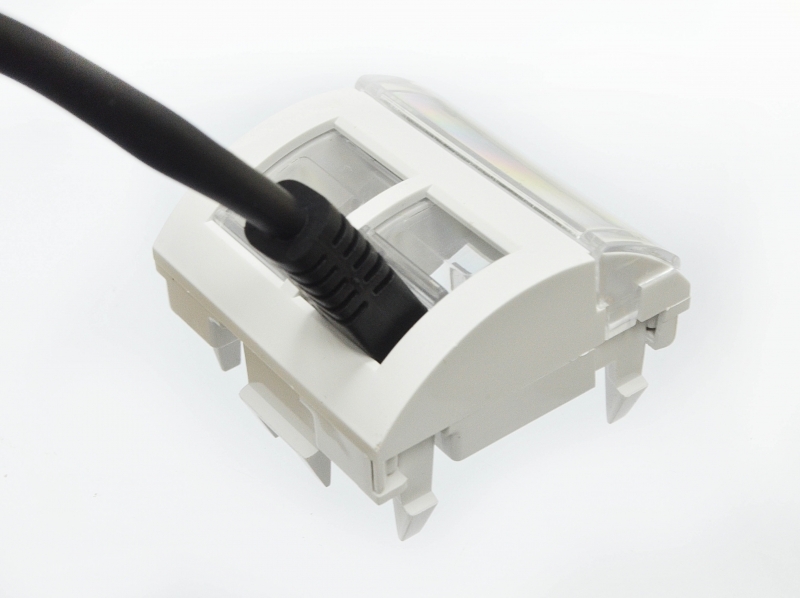 Адаптер 45 x 45 под два модуля xs500 FutureCom™ Keystone